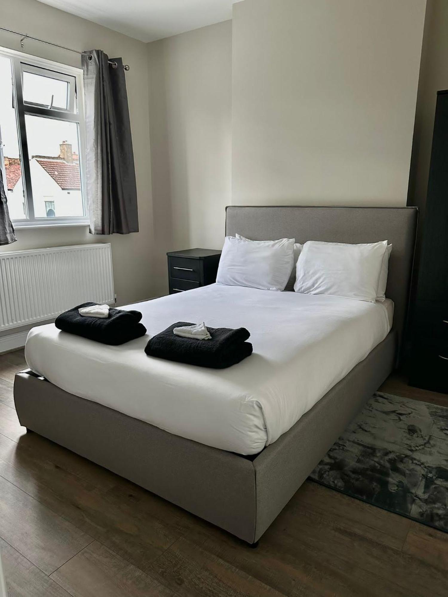 Westcliff On Sea Villa Southend-on-Sea Bagian luar foto